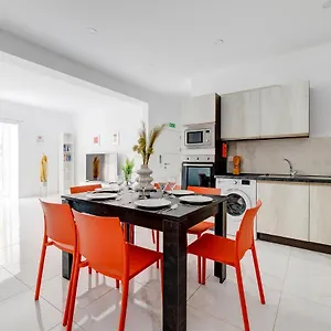 modern-family-holiday-retreat-in-gzira.hotelssaintjulians.com/