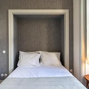 Bacalhoeiros 99 - Beautiful And Bright @ Baixa, Chiado Appartement